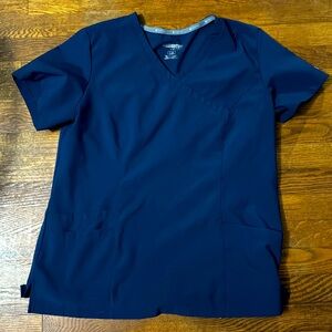 Maevyn navy scrub top large